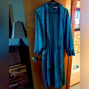 Vintage Victorias Secret satin robe